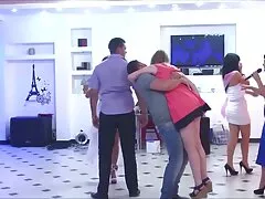 Zobacz jednoosobową film seks za darmo kaczkę i grupę upstream